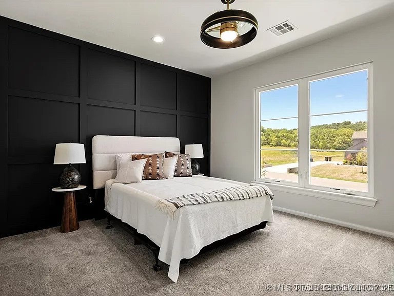 15419 S 27th East Avenue Property Photo 32