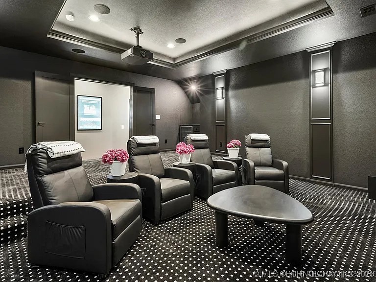 15419 S 27th East Avenue Property Photo 39