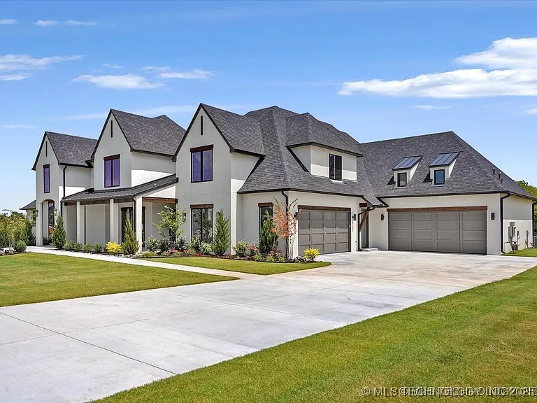 15419 S 27th East Avenue Property Photo 47