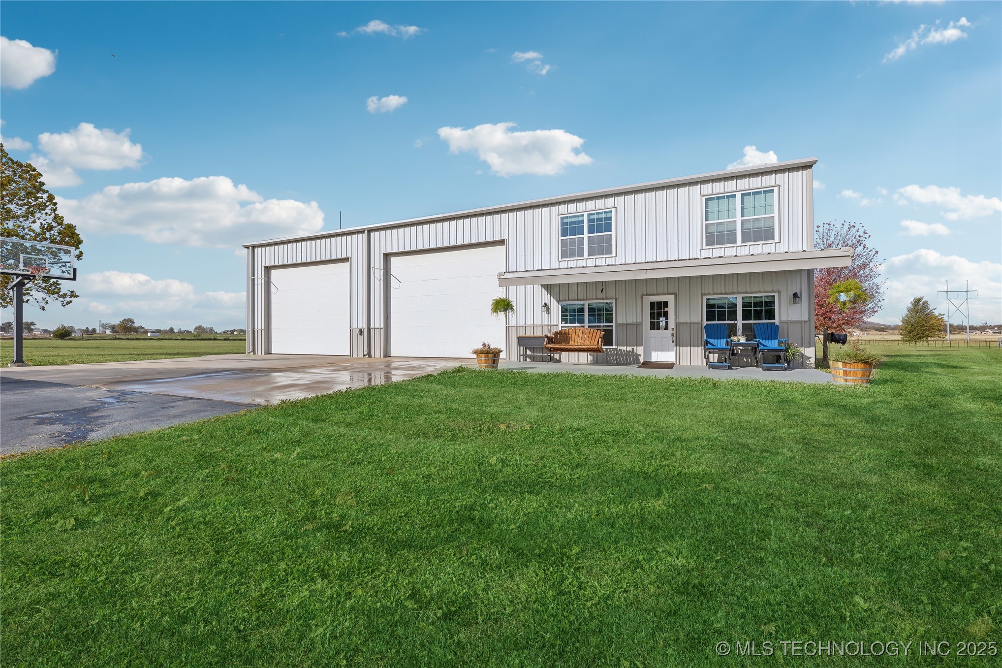 16550 S Elwood Avenue Property Photo 1