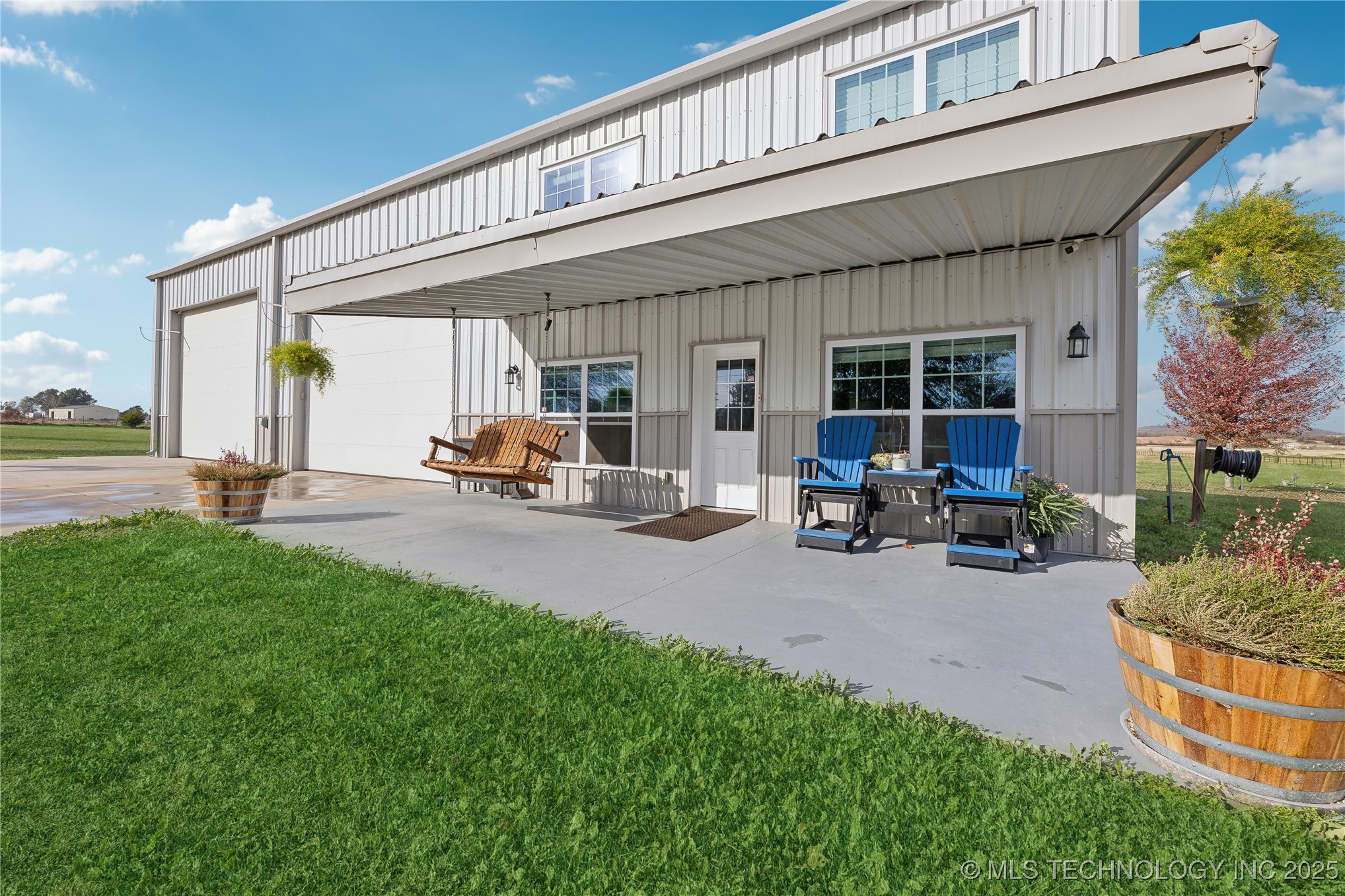 16550 S Elwood Avenue Property Photo 3