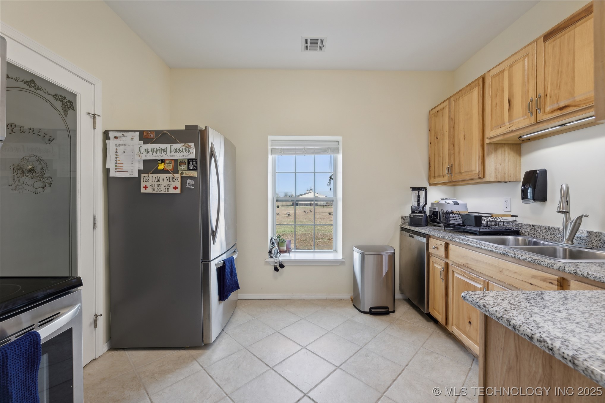 16550 S Elwood Avenue Property Photo 9