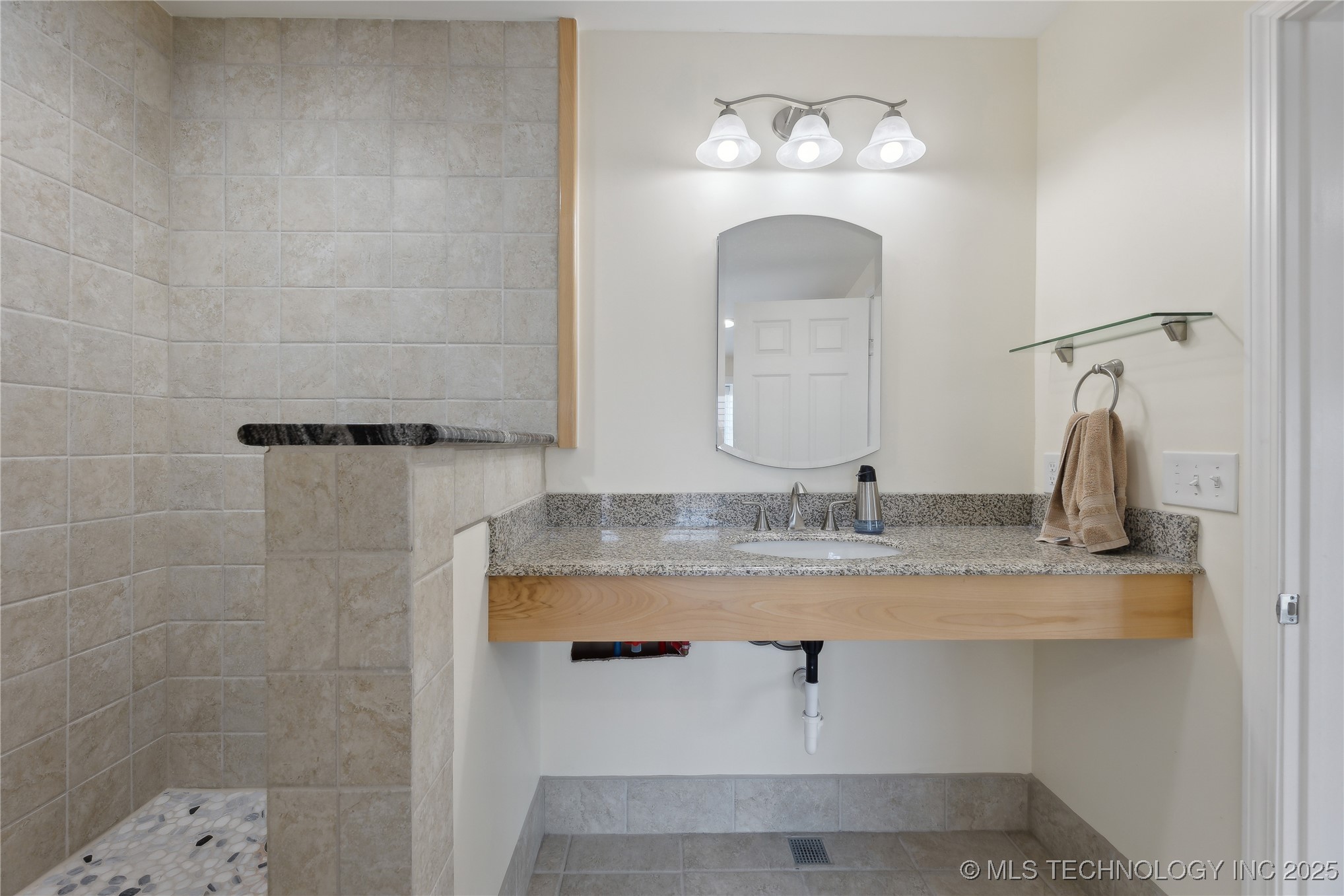 16550 S Elwood Avenue Property Photo 21