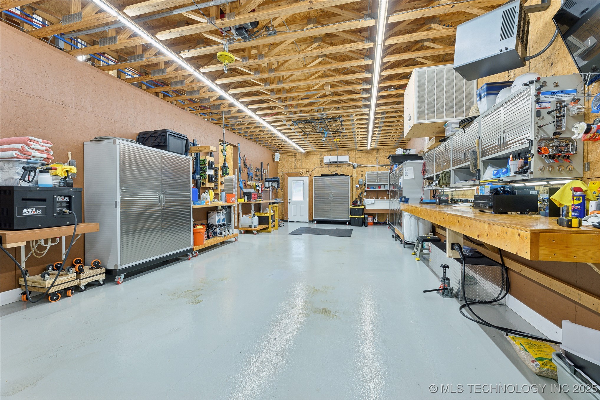 16550 S Elwood Avenue Property Photo 22