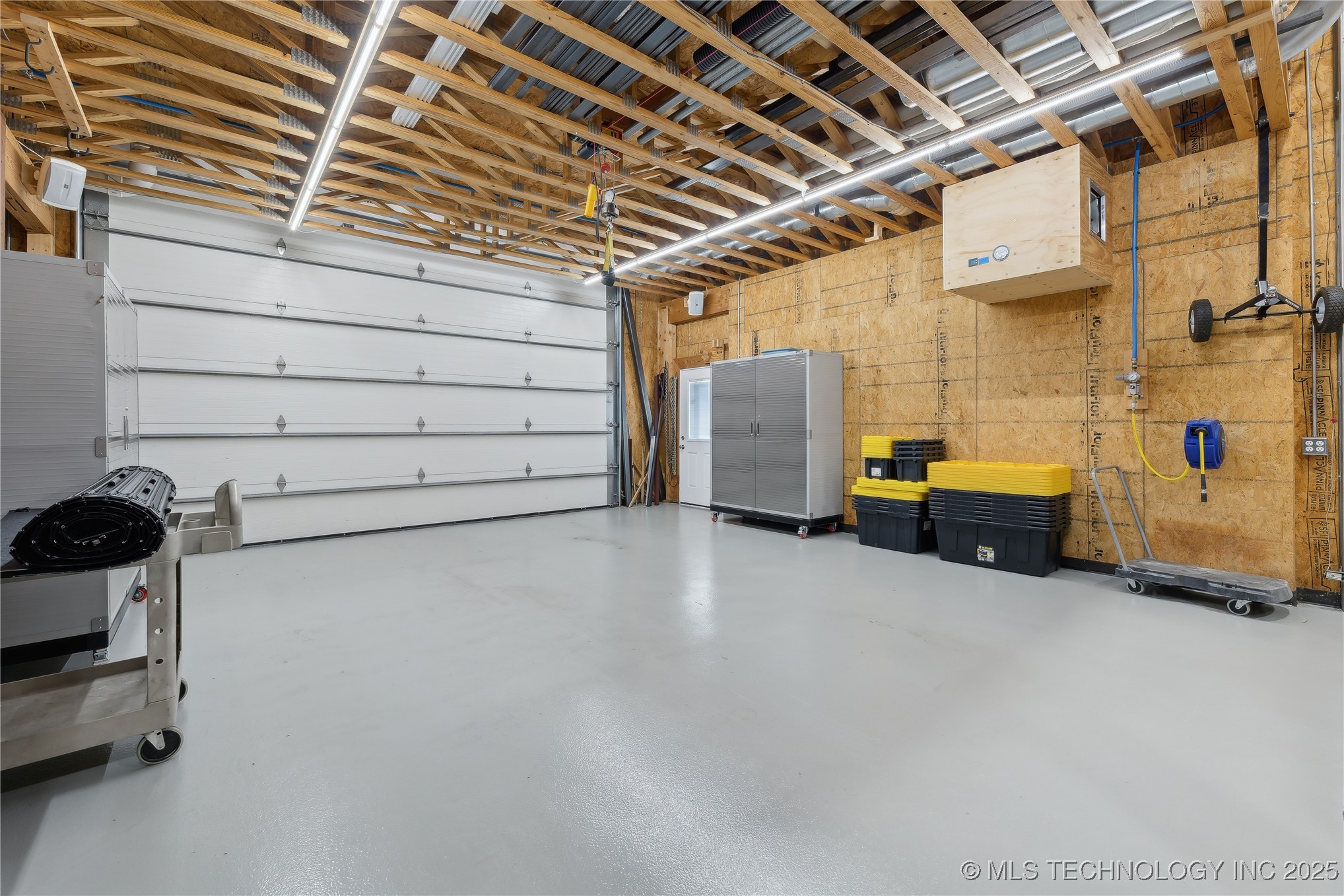 16550 S Elwood Avenue Property Photo 24