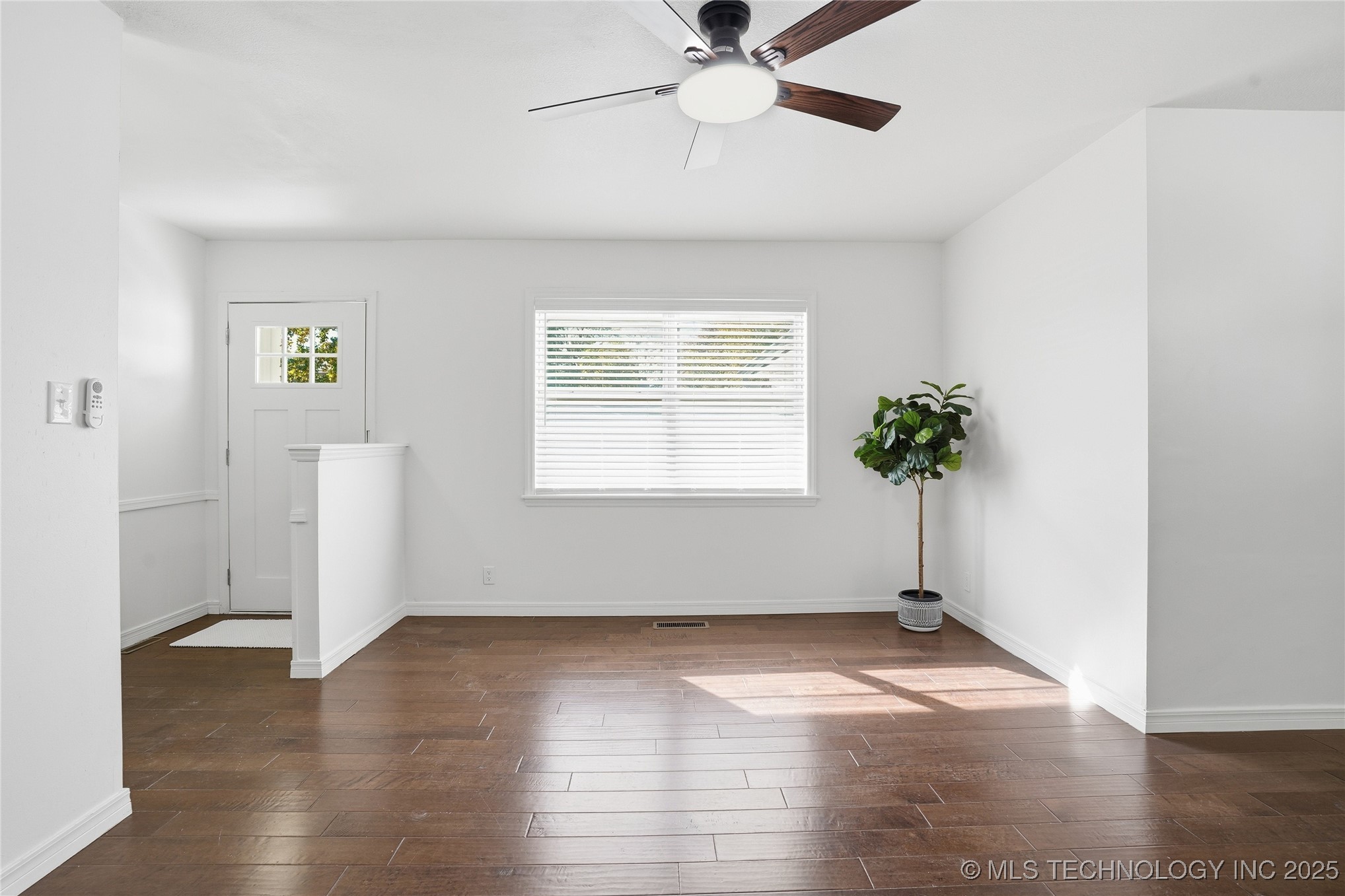 9615 E 27th Street Property Photo 6