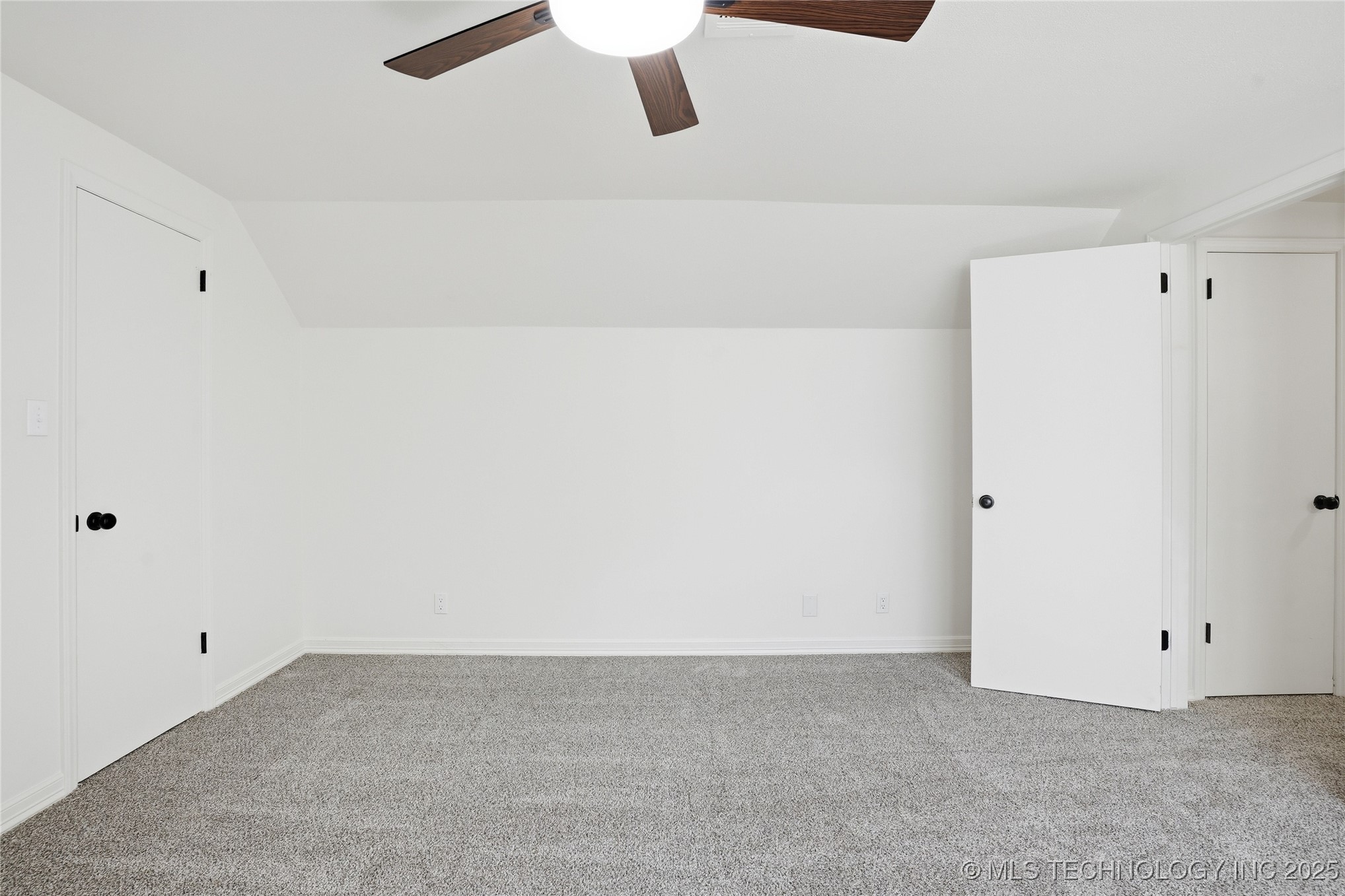 9615 E 27th Street Property Photo 25