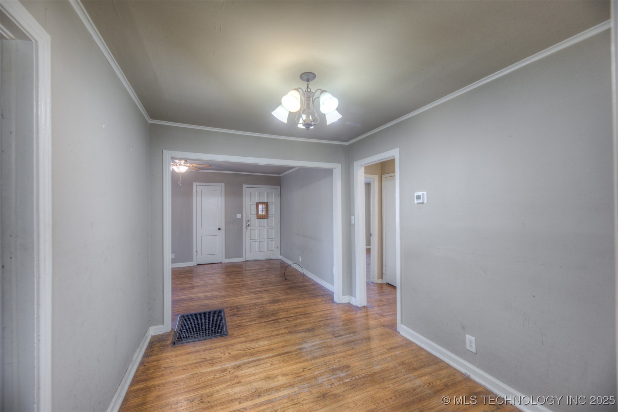 5922 E 4th Terrace Street Property Photo 6