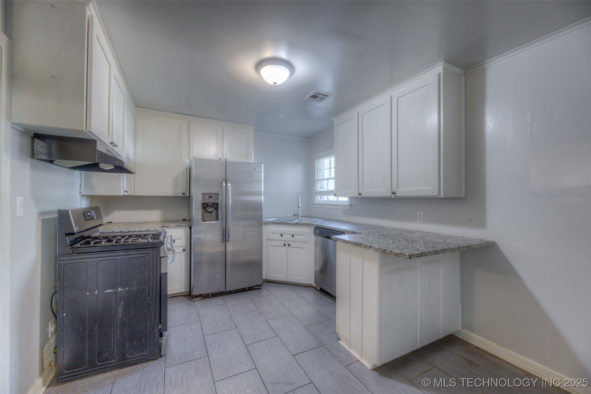 5922 E 4th Terrace Street Property Photo 7