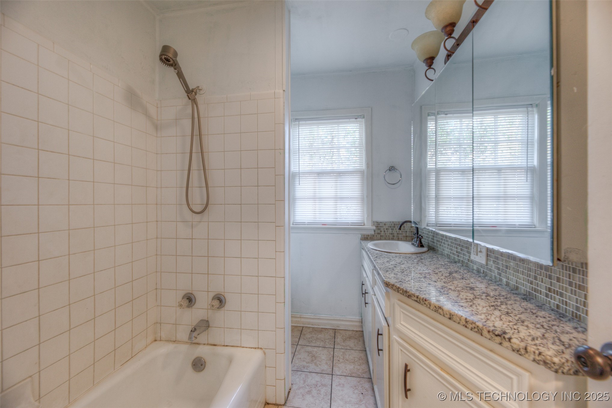 5922 E 4th Terrace Street Property Photo 19