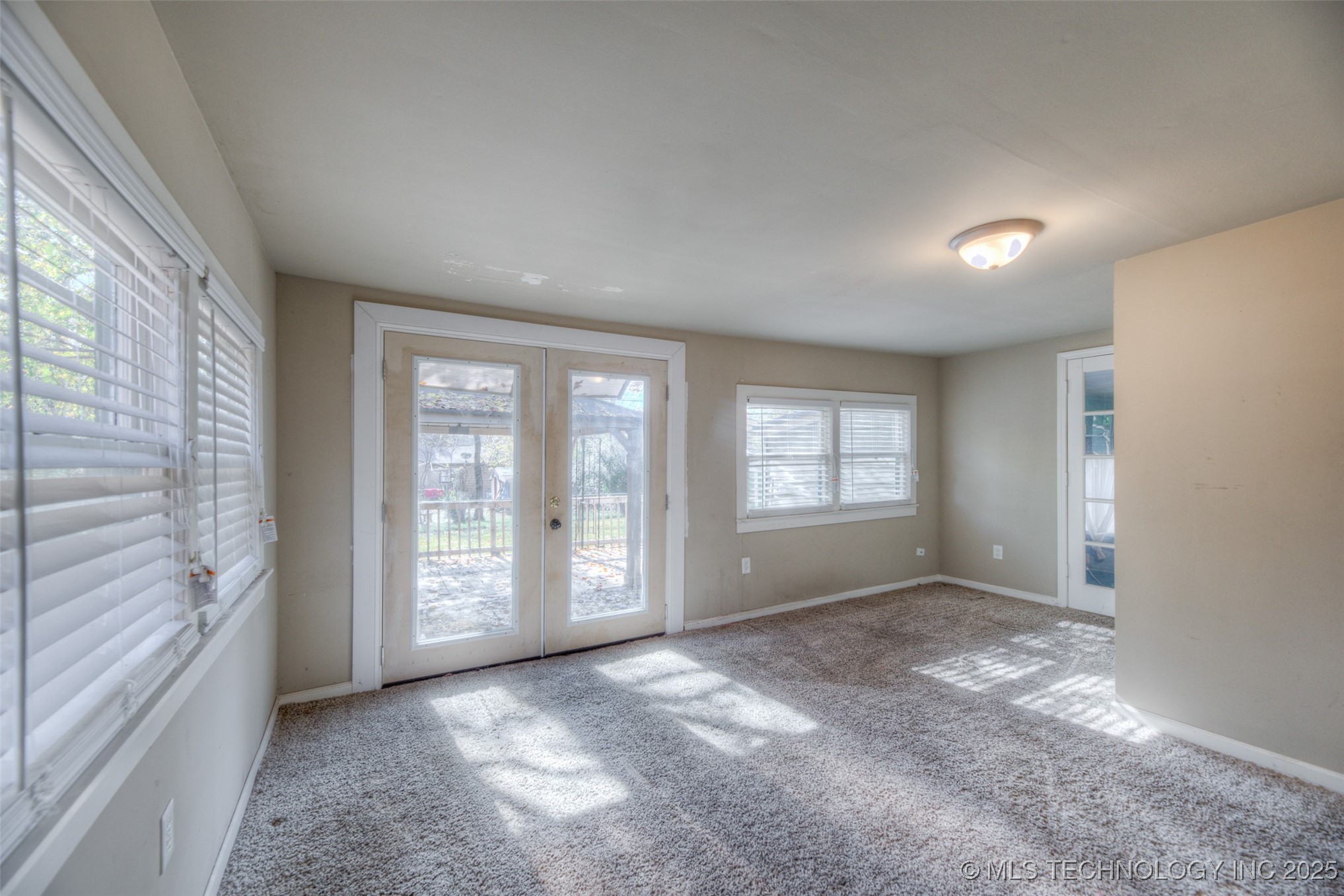 5922 E 4th Terrace Street Property Photo 21