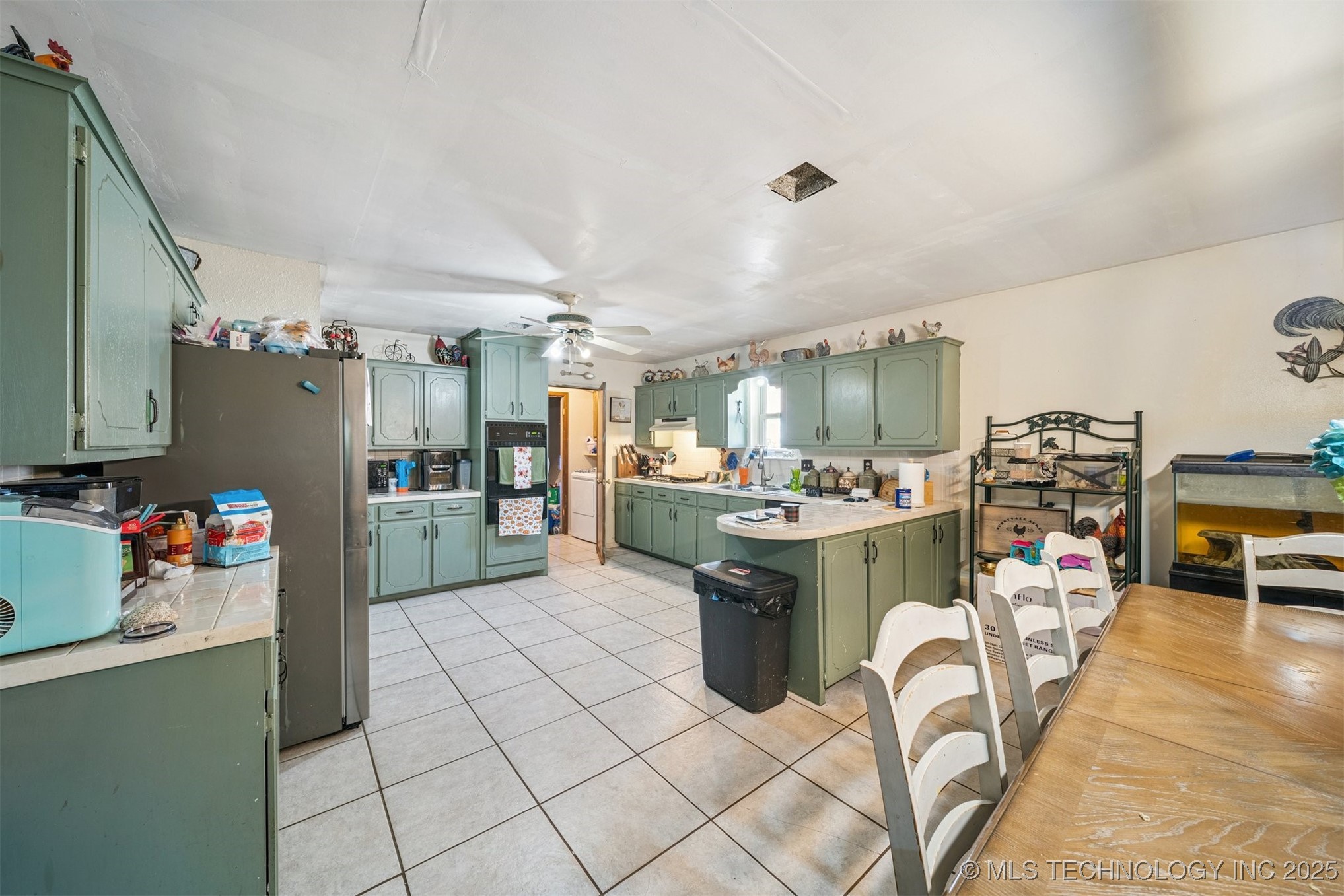 2702 S 27th Street Property Photo 8