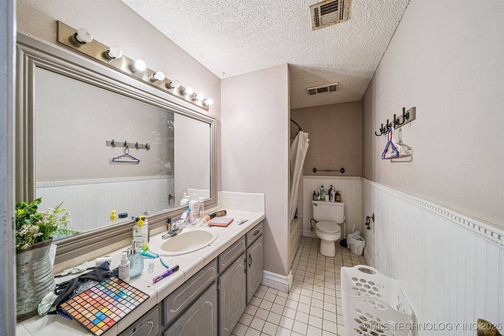 2702 S 27th Street Property Photo 15