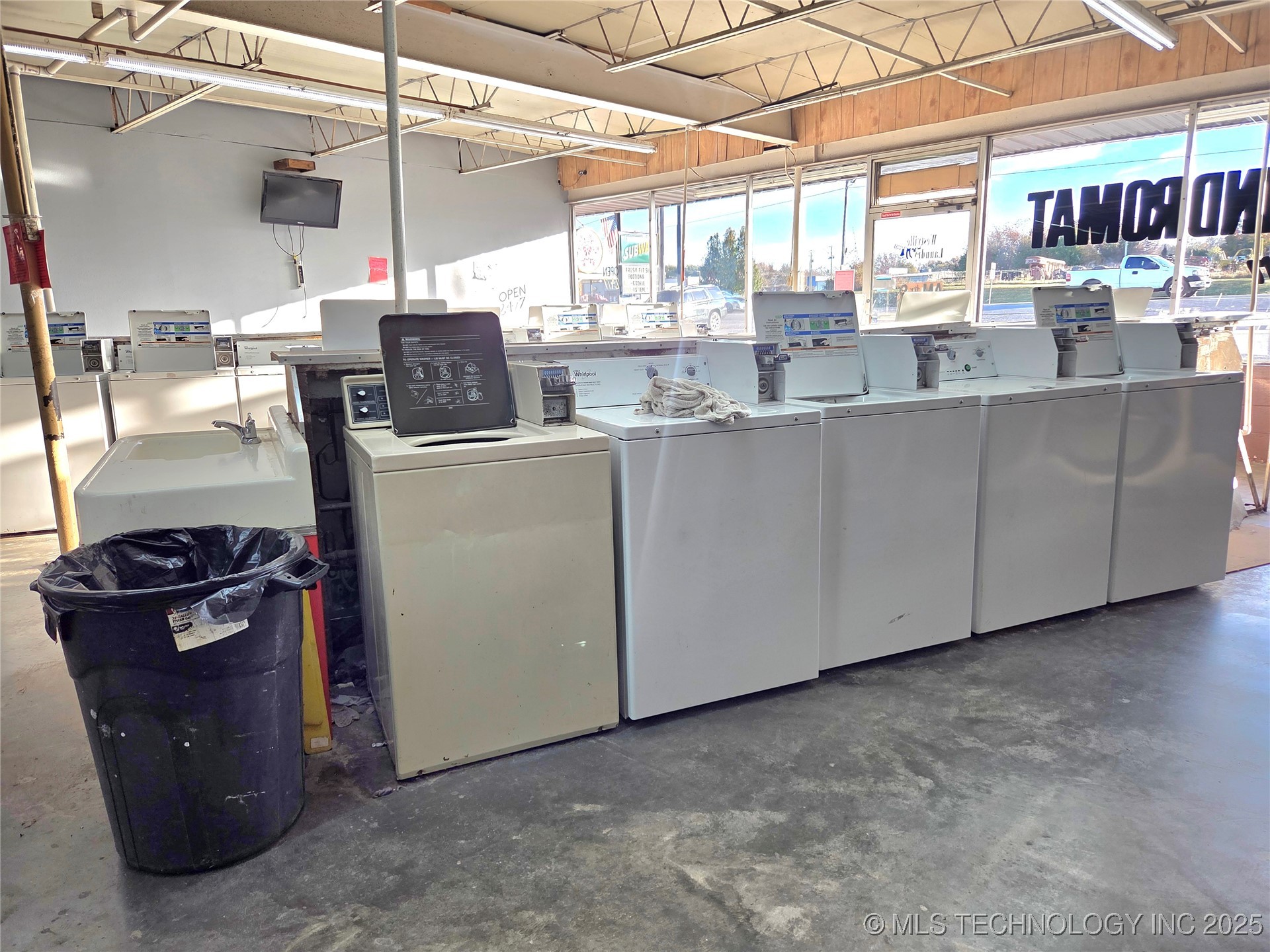 70912 Hwy 59 Property Photo 5