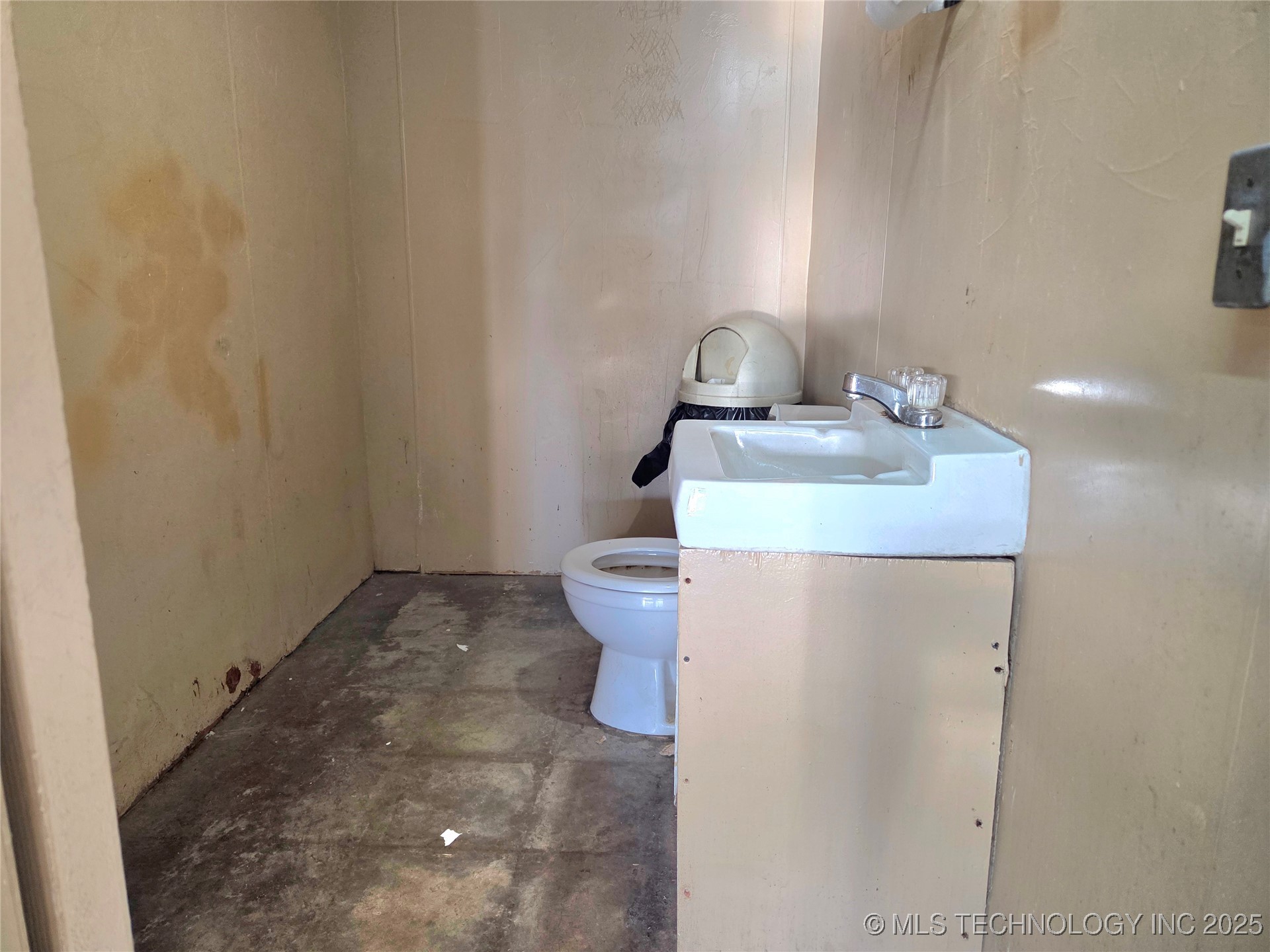 70912 Hwy 59 Property Photo 17