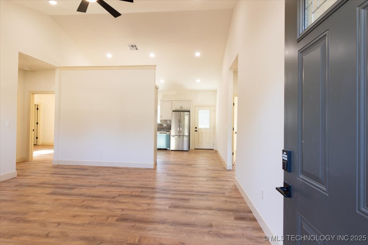 400 Vine Street Property Photo 6