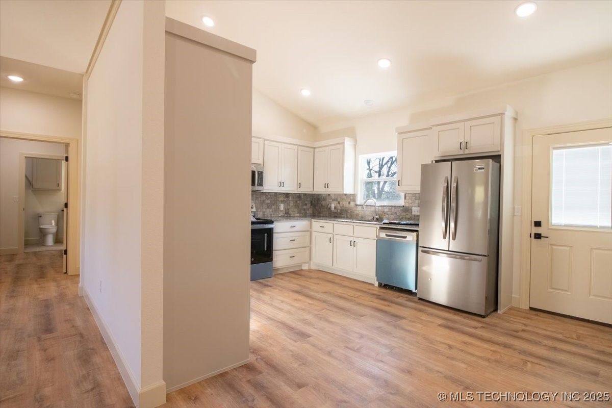 400 Vine Street Property Photo 7