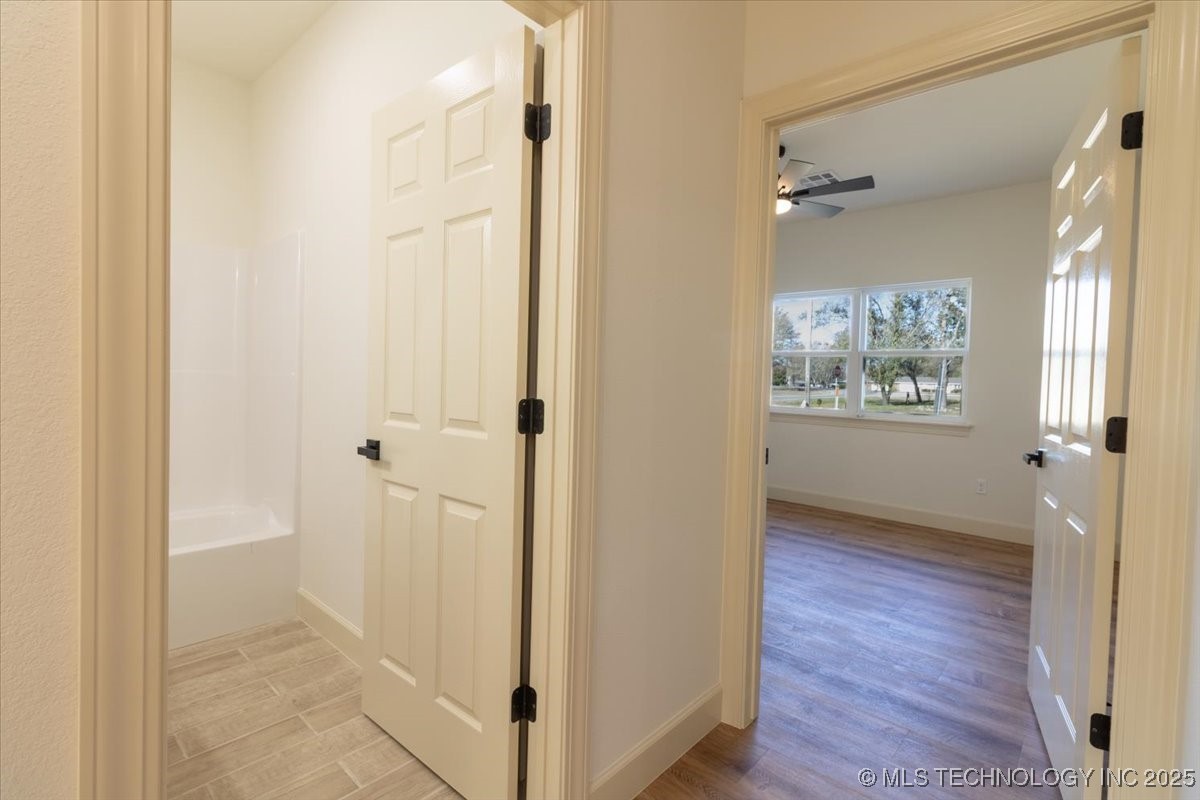 400 Vine Street Property Photo 24