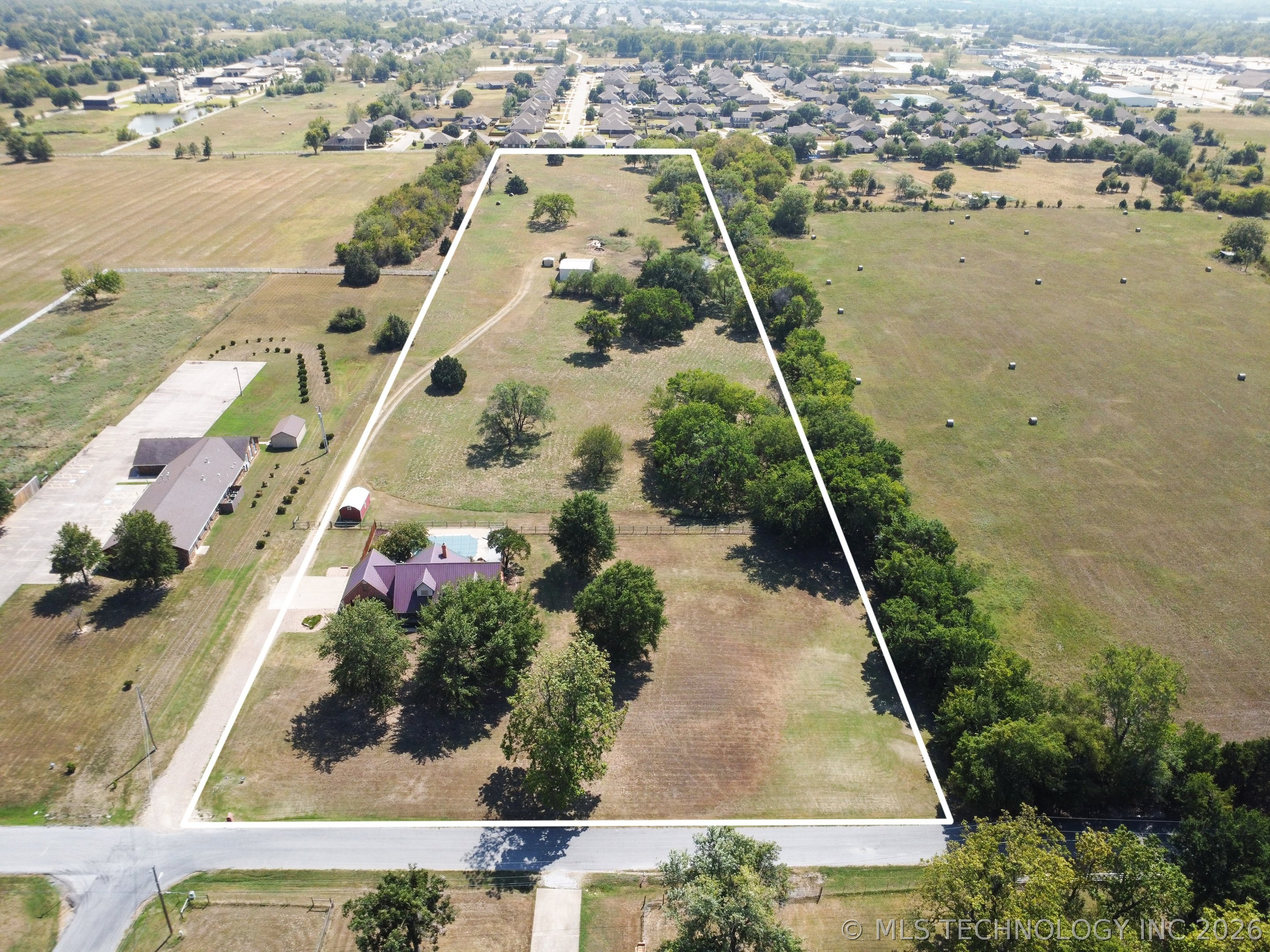 11712 E 121st Street North Property Photo 43