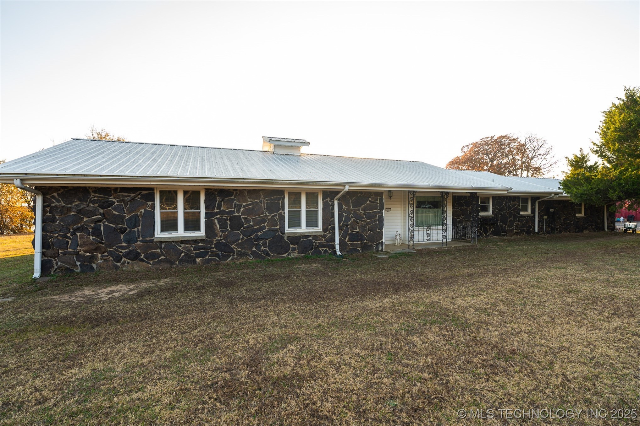 379 Nale Road Property Photo 16