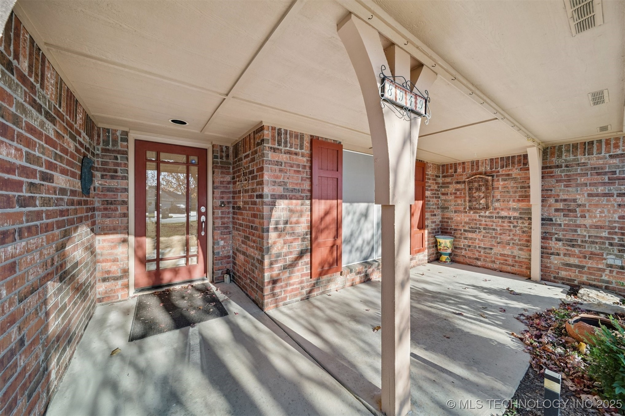 8949 N 139th East Avenue Property Photo 5