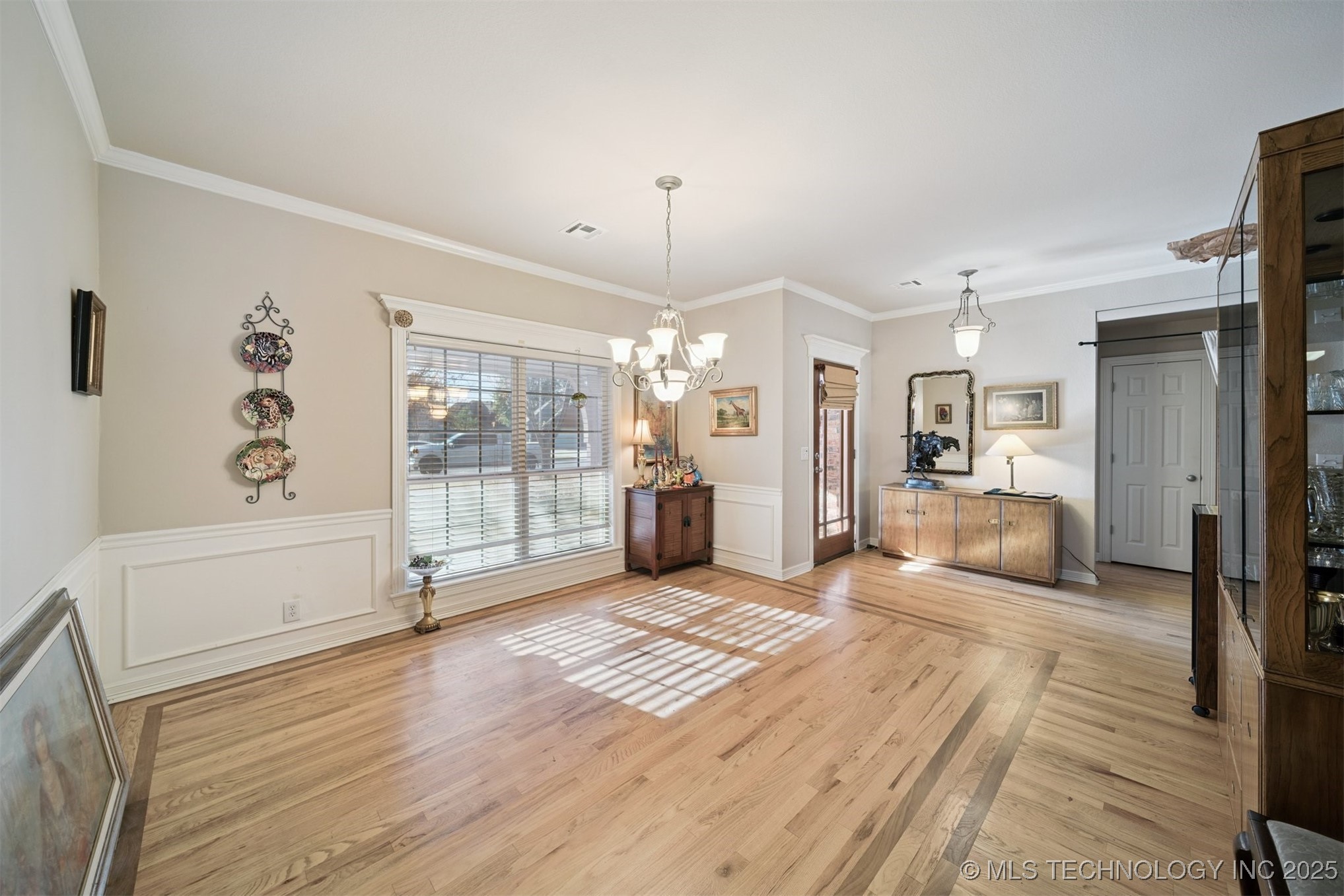 8949 N 139th East Avenue Property Photo 8