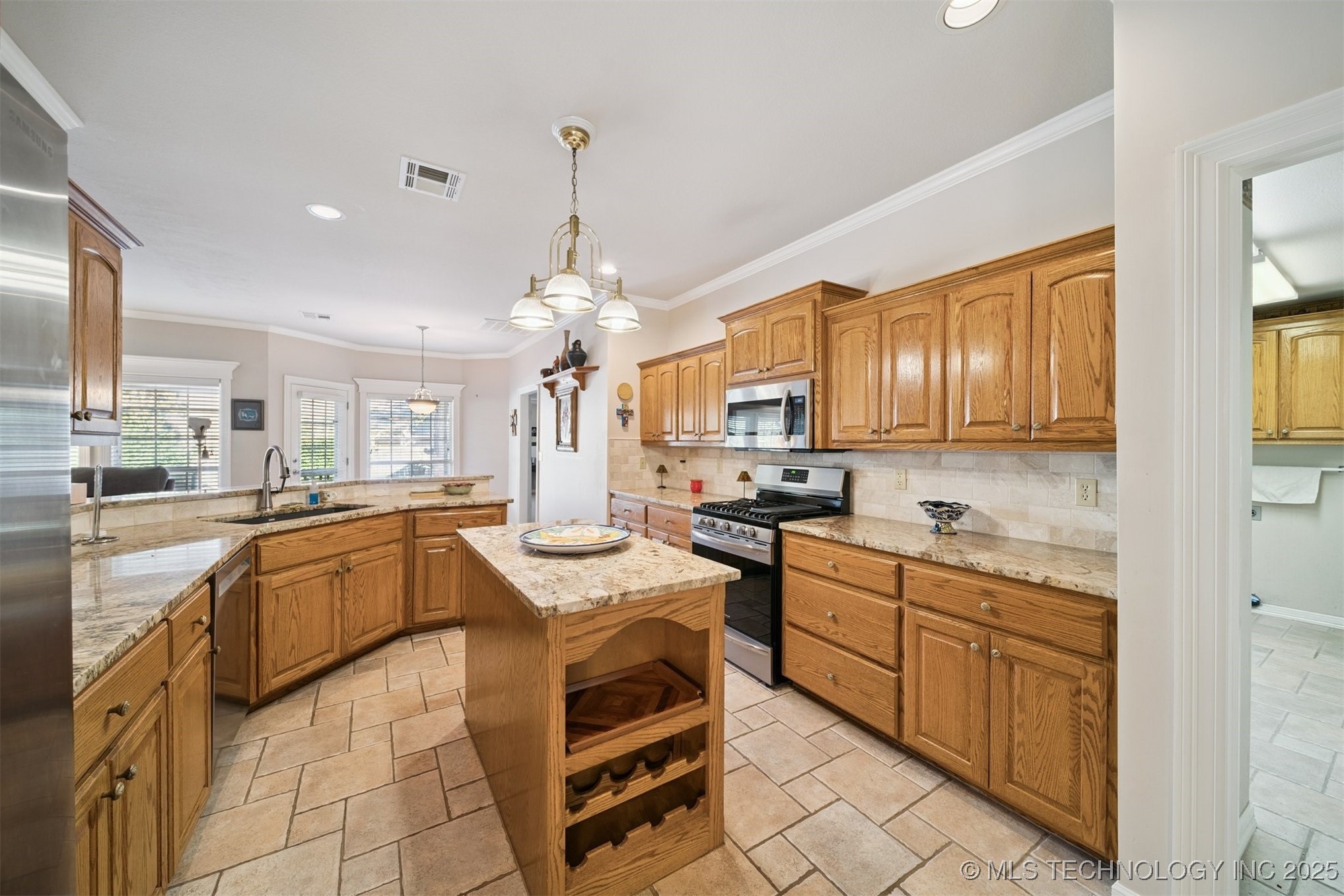 8949 N 139th East Avenue Property Photo 15