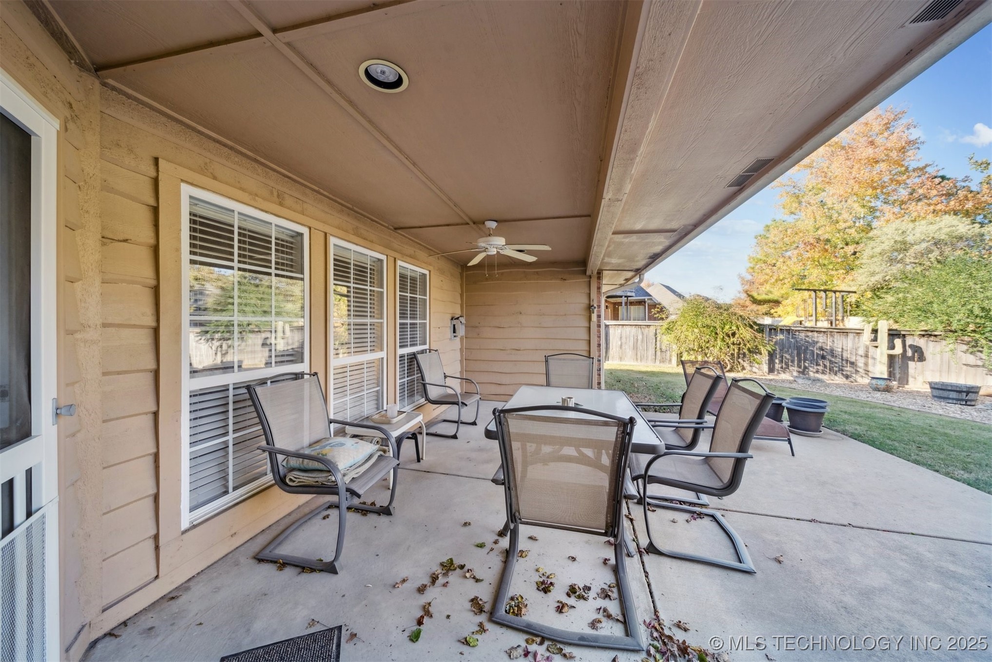 8949 N 139th East Avenue Property Photo 32