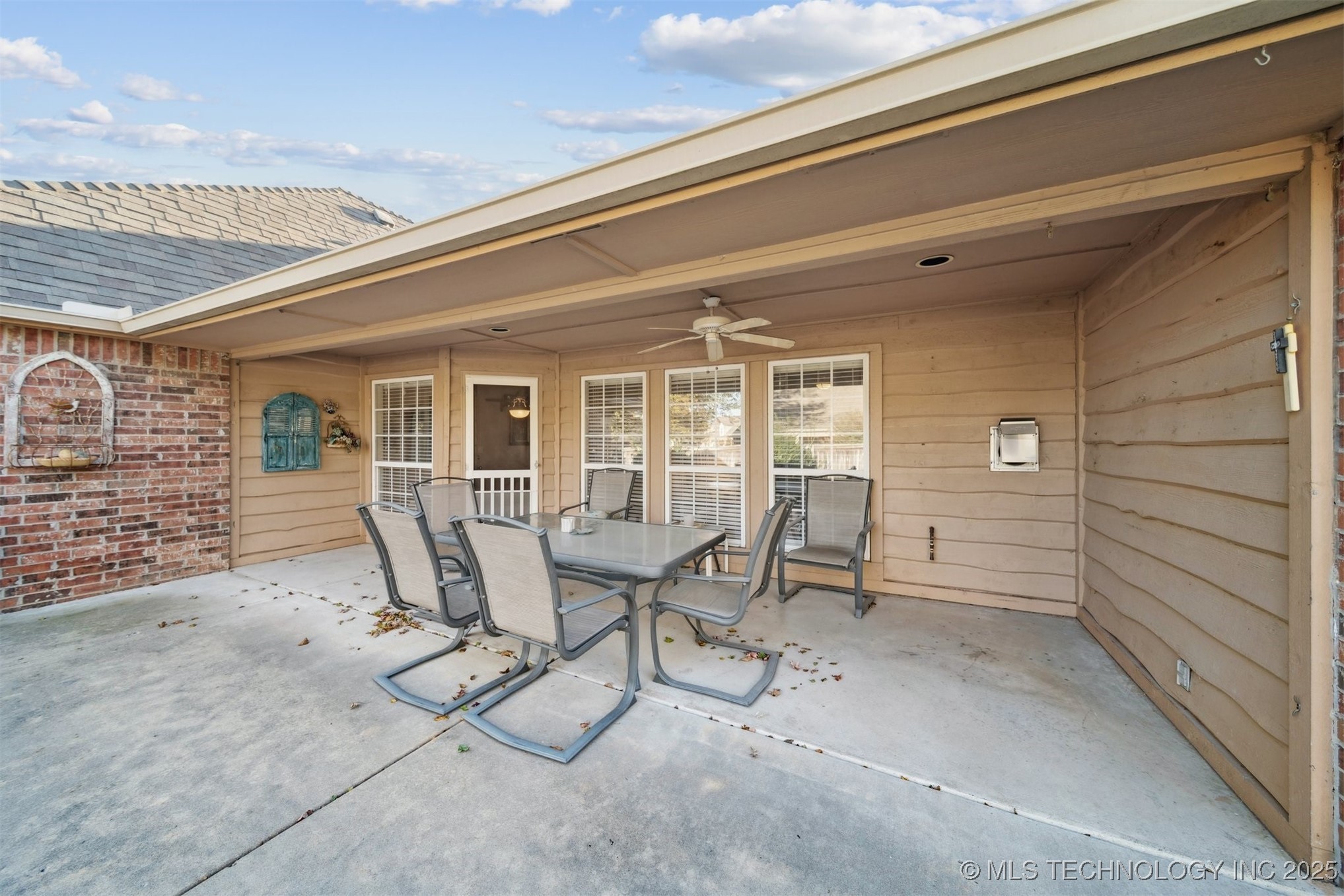 8949 N 139th East Avenue Property Photo 33