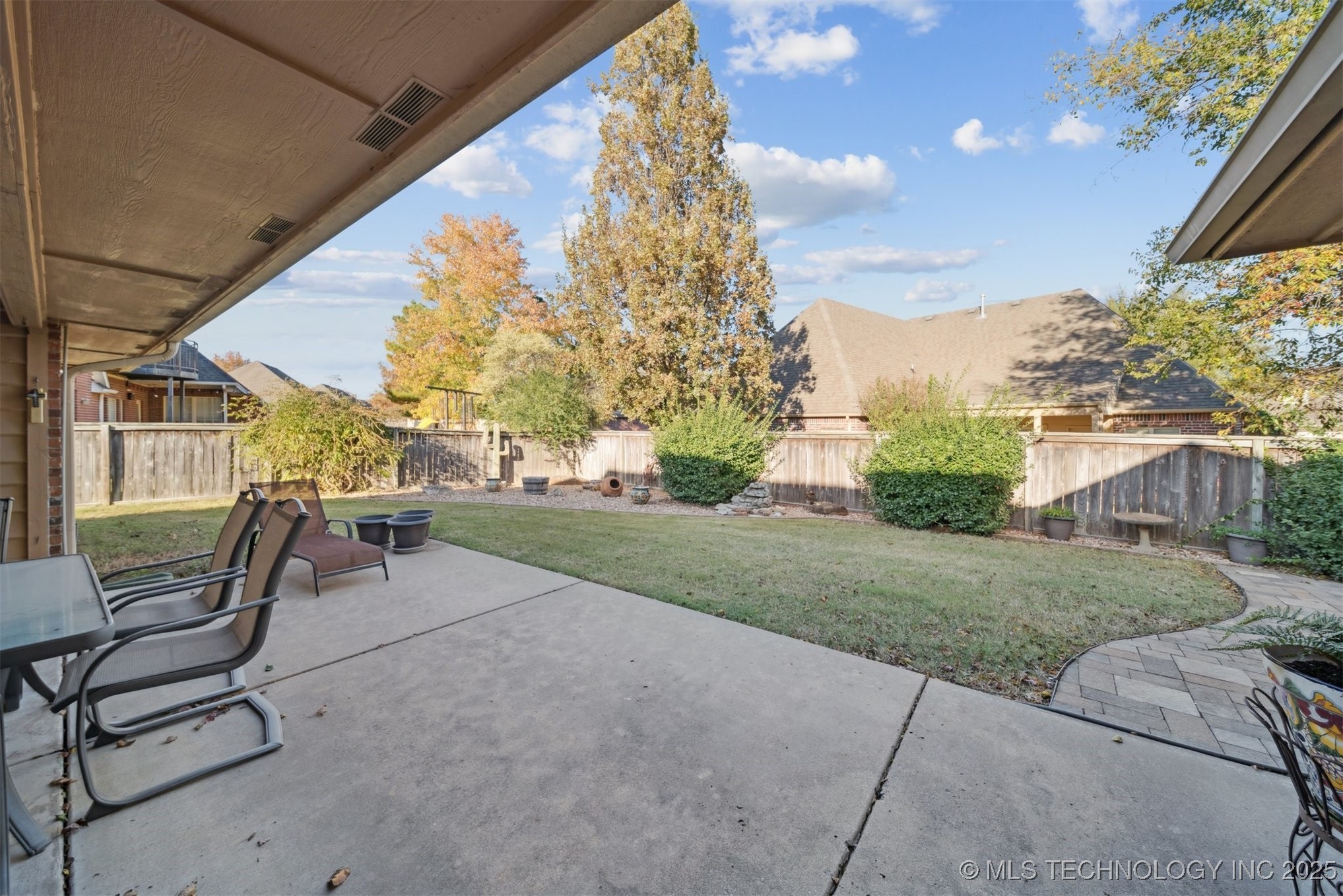 8949 N 139th East Avenue Property Photo 34