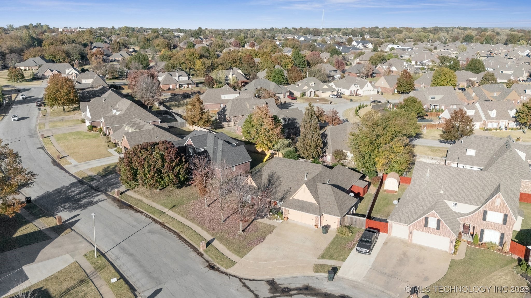 8949 N 139th East Avenue Property Photo 40