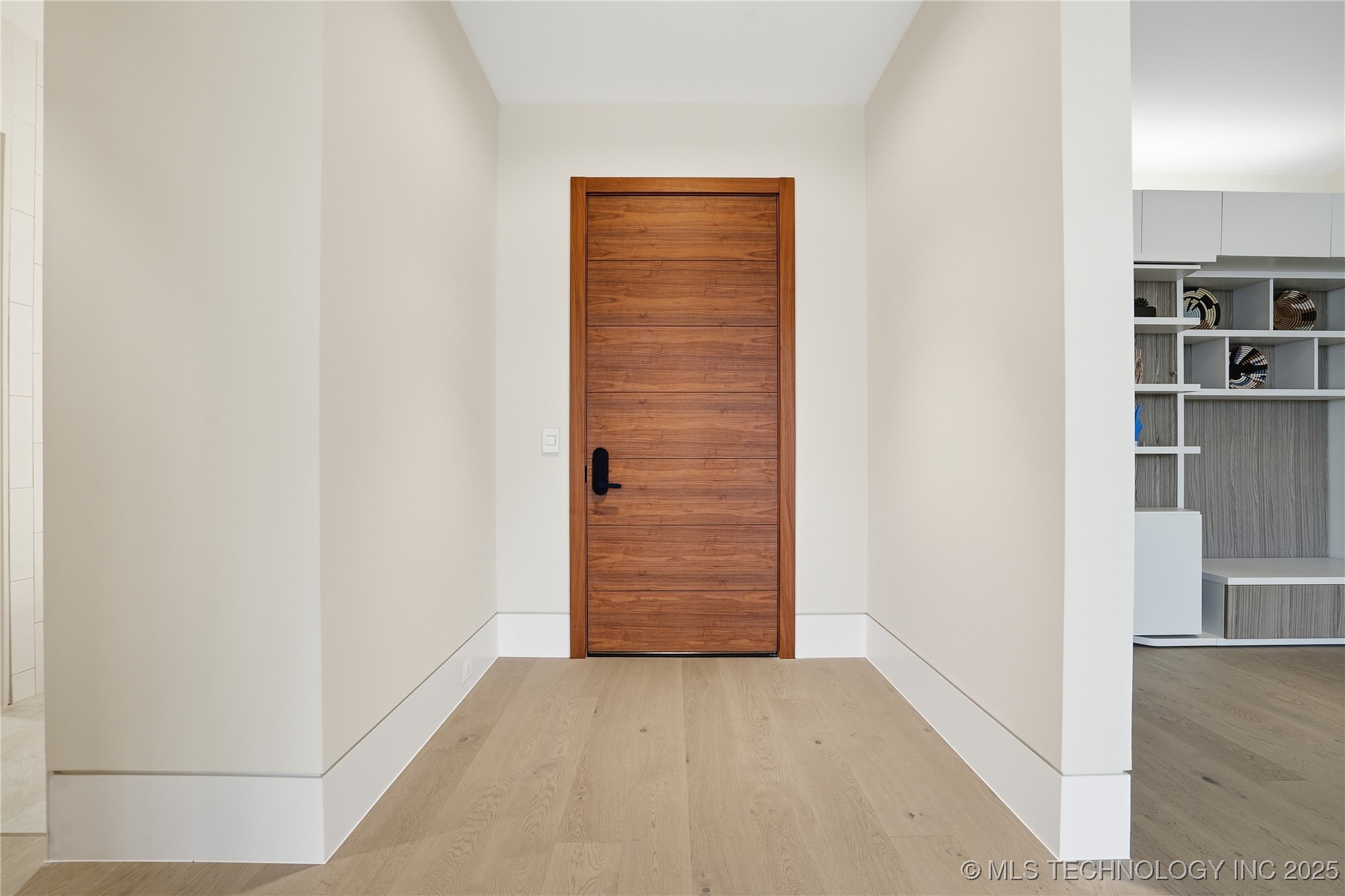 405 N Main Street 6b Property Photo 4