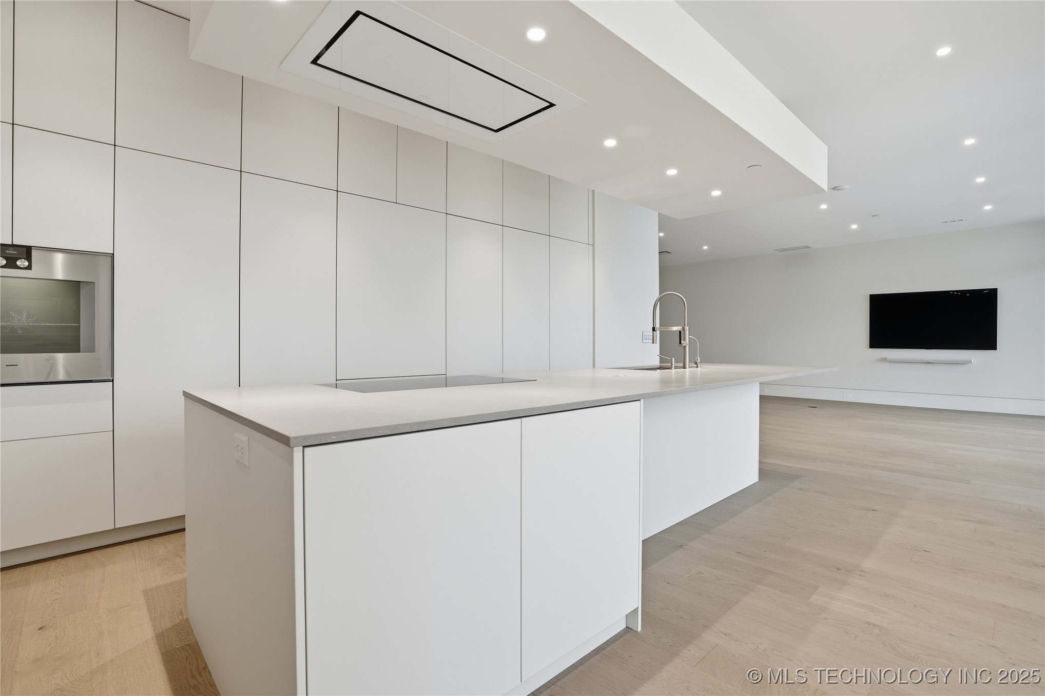 405 N Main Street 6b Property Photo 13