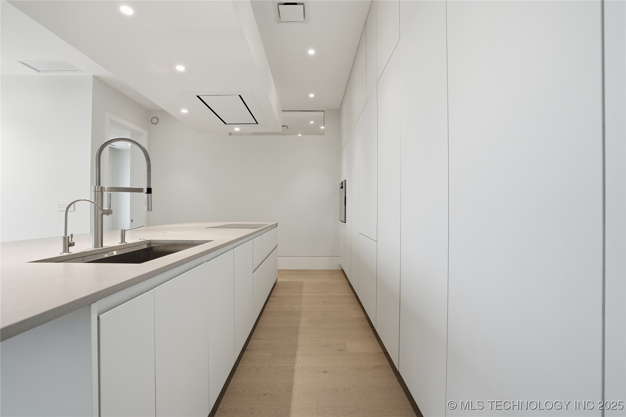 405 N Main Street 6b Property Photo 16