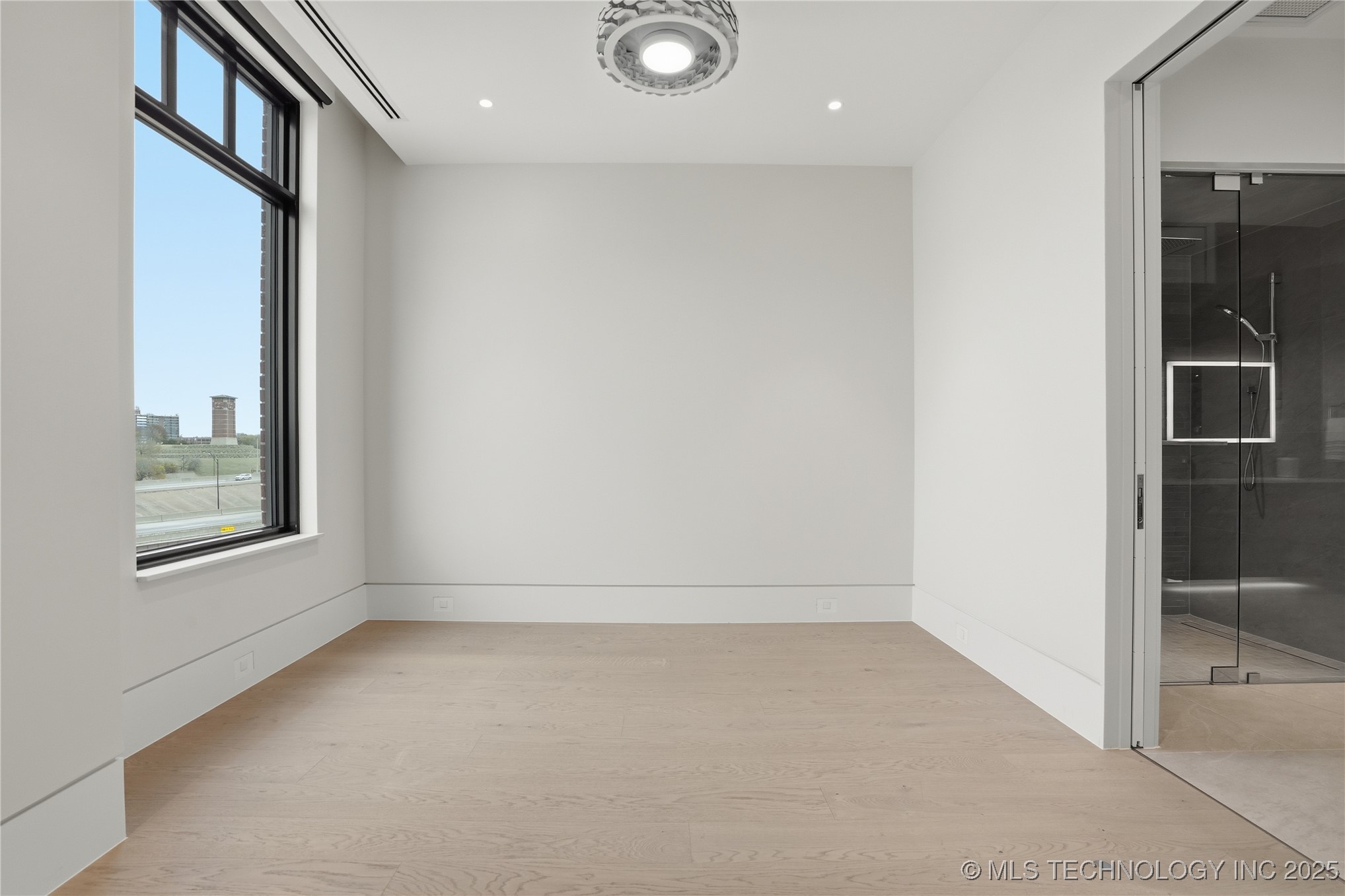 405 N Main Street 6b Property Photo 20