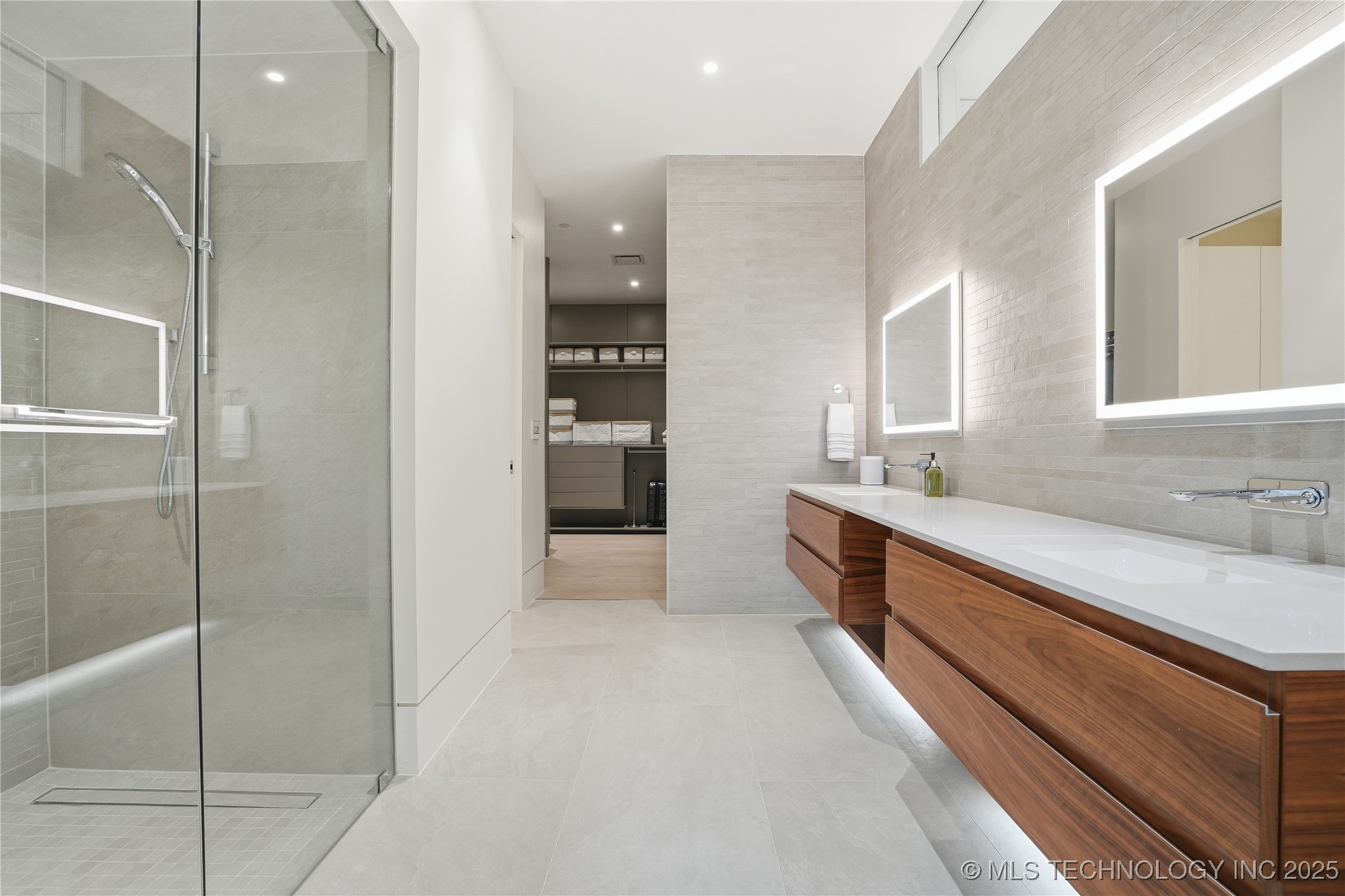 405 N Main Street 6b Property Photo 22