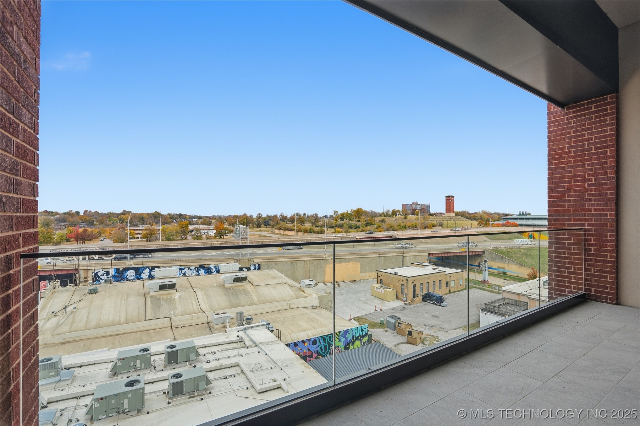 405 N Main Street 6b Property Photo 32