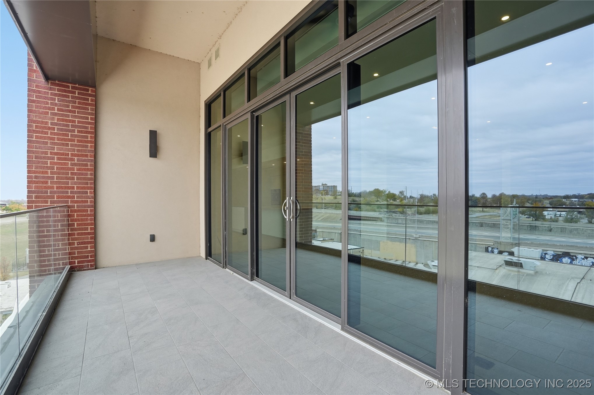 405 N Main Street 6b Property Photo 33