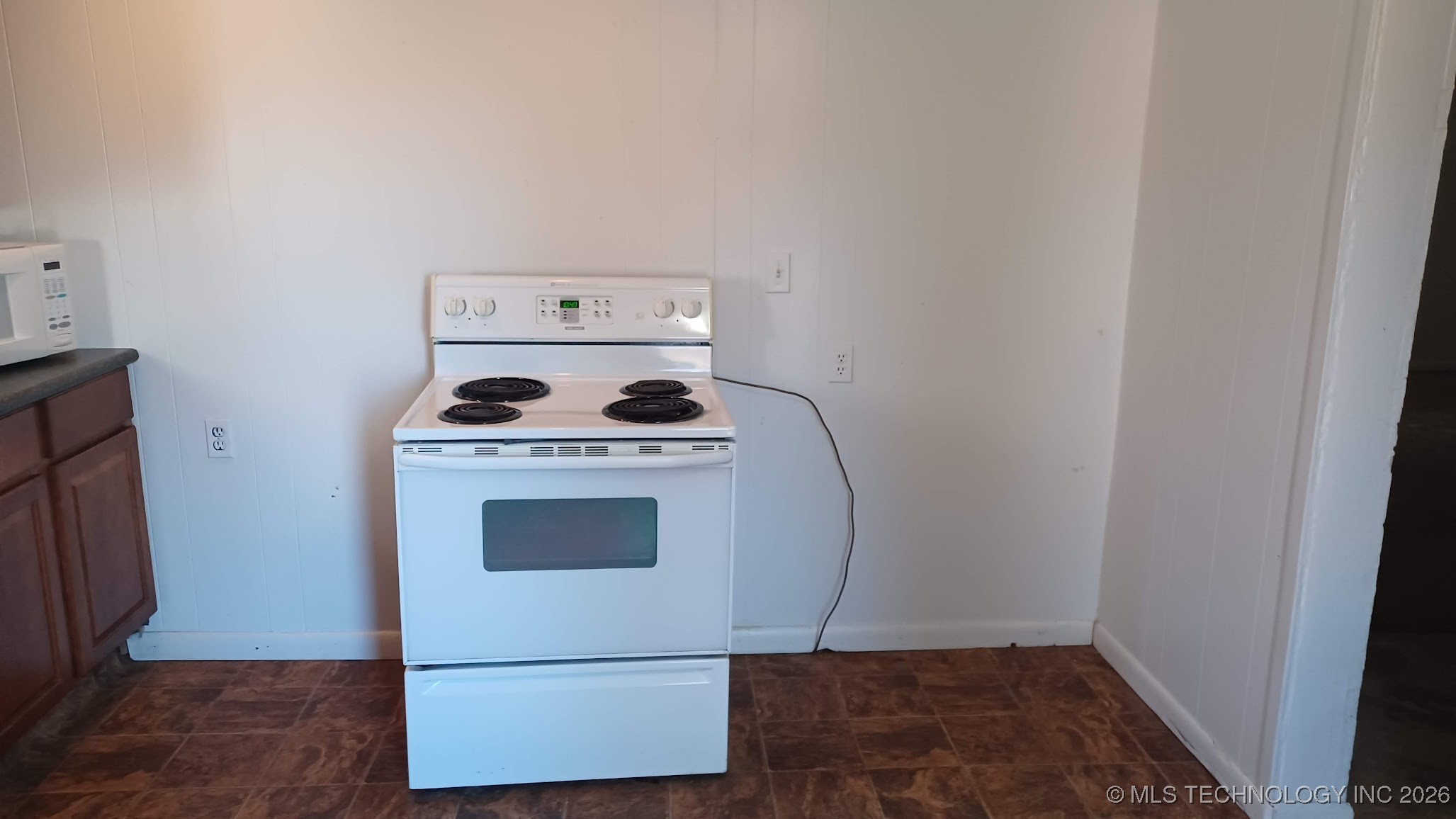 219 W Denbo Street Property Photo 10