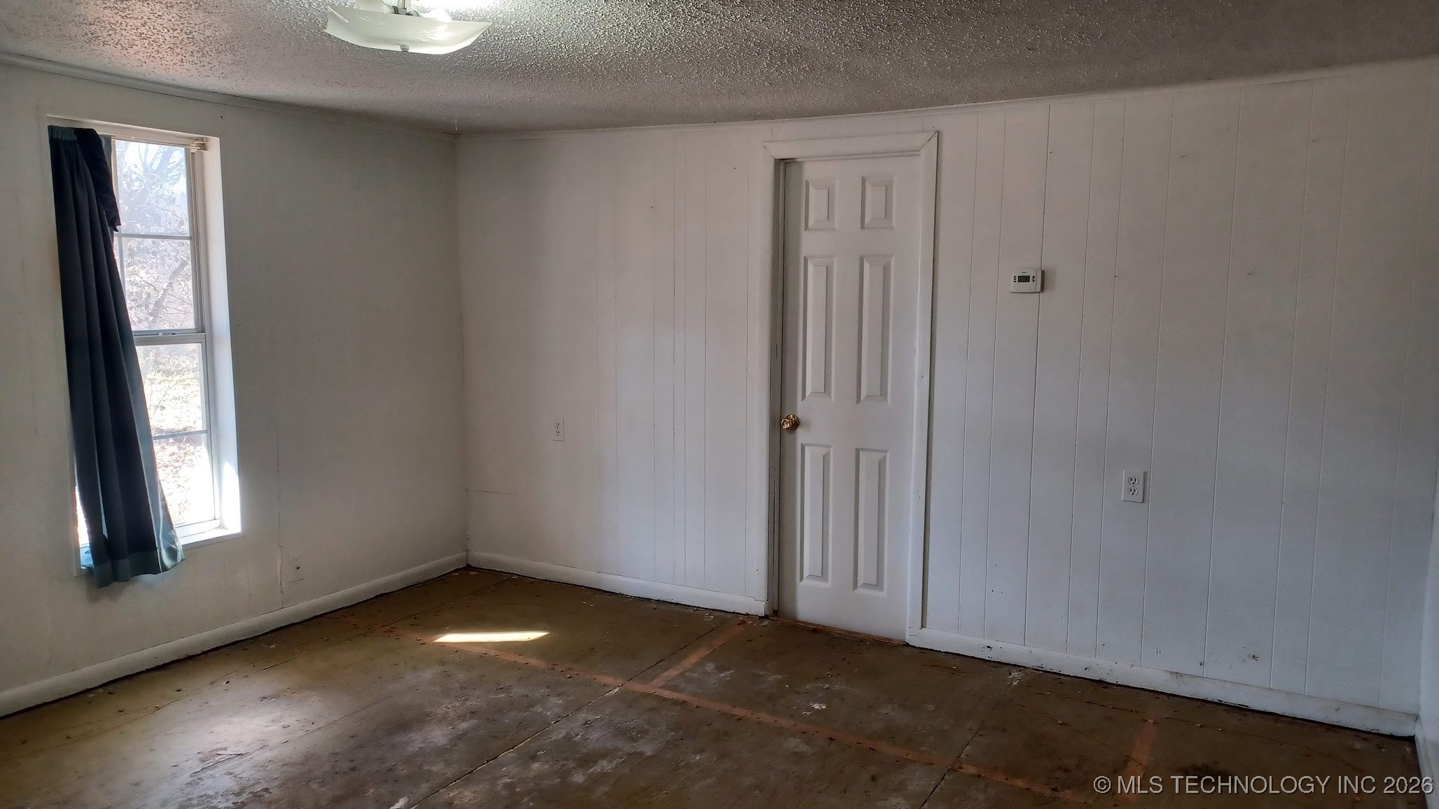 219 W Denbo Street Property Photo 11