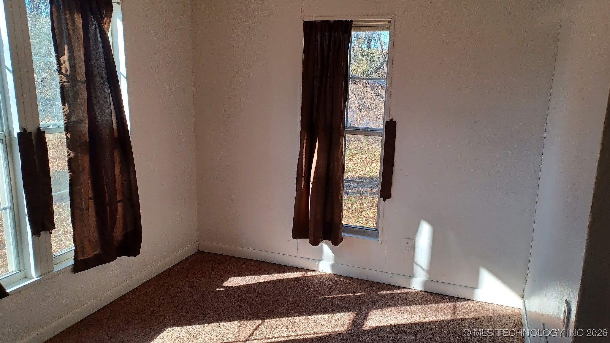 219 W Denbo Street Property Photo 16