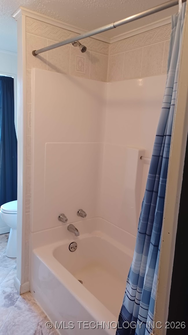 219 W Denbo Street Property Photo 18