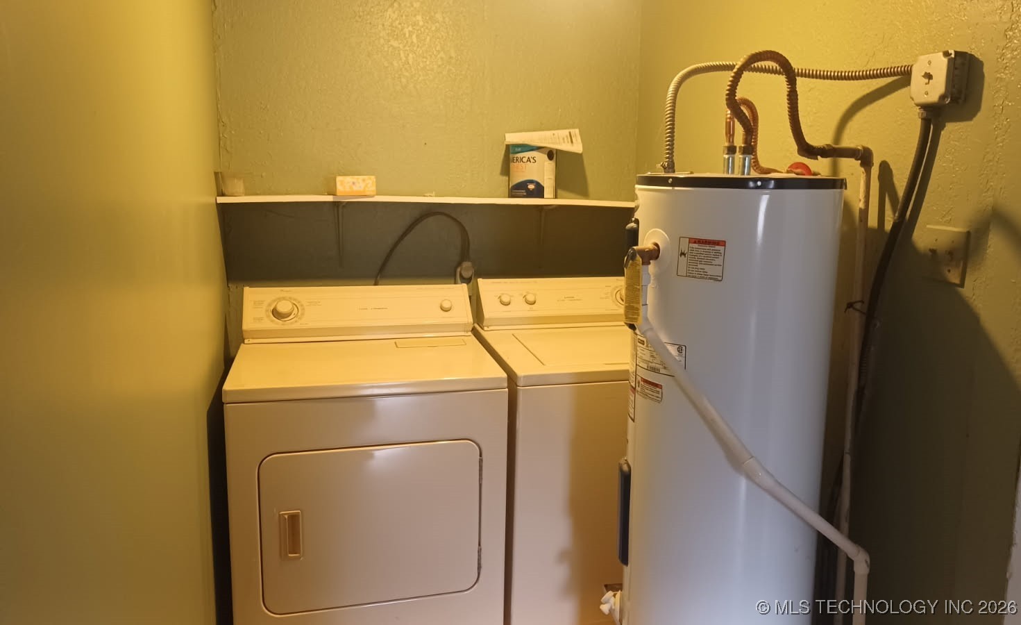 219 W Denbo Street Property Photo 22