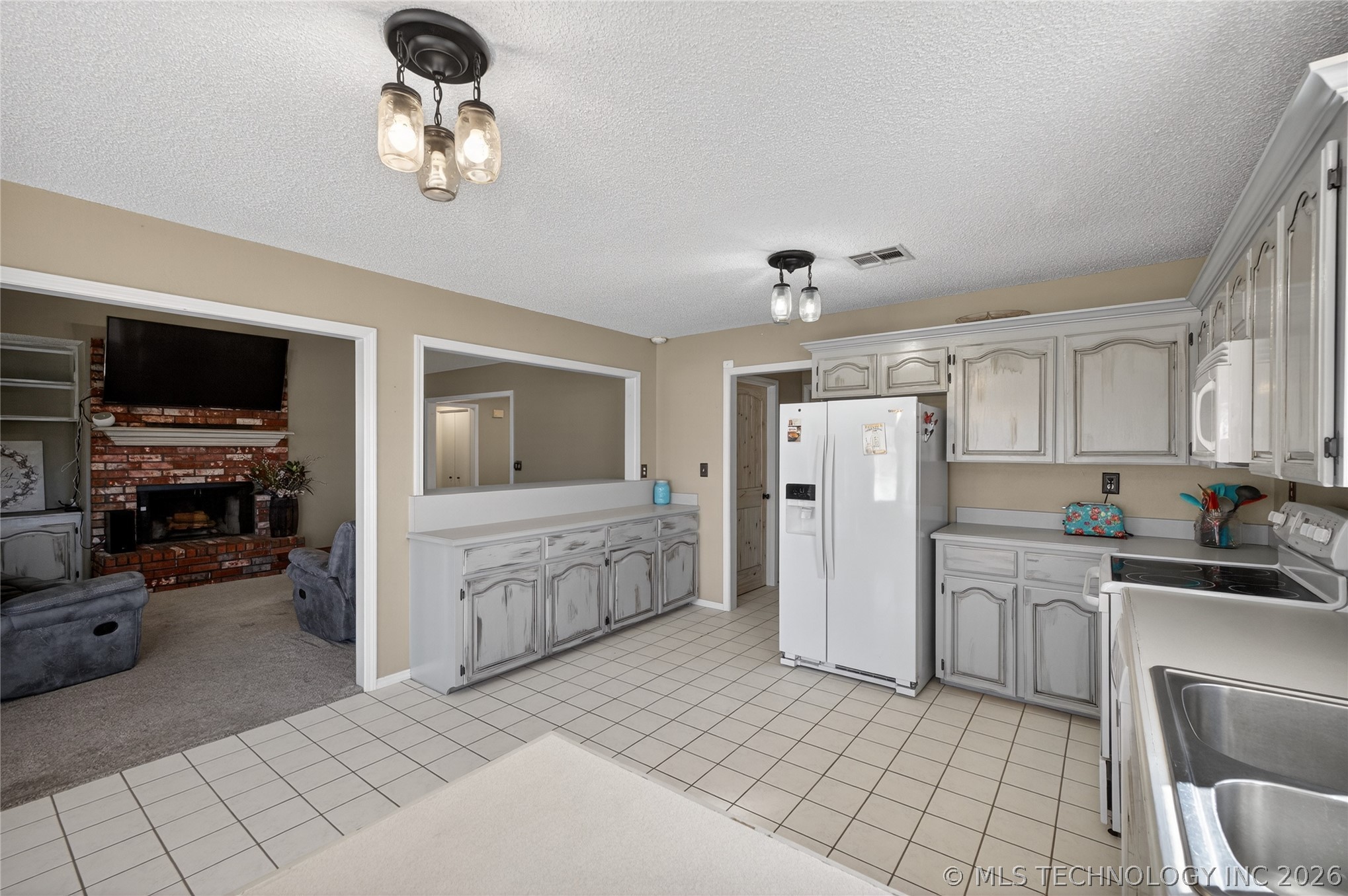 1602 W 131st Street N Property Photo 9