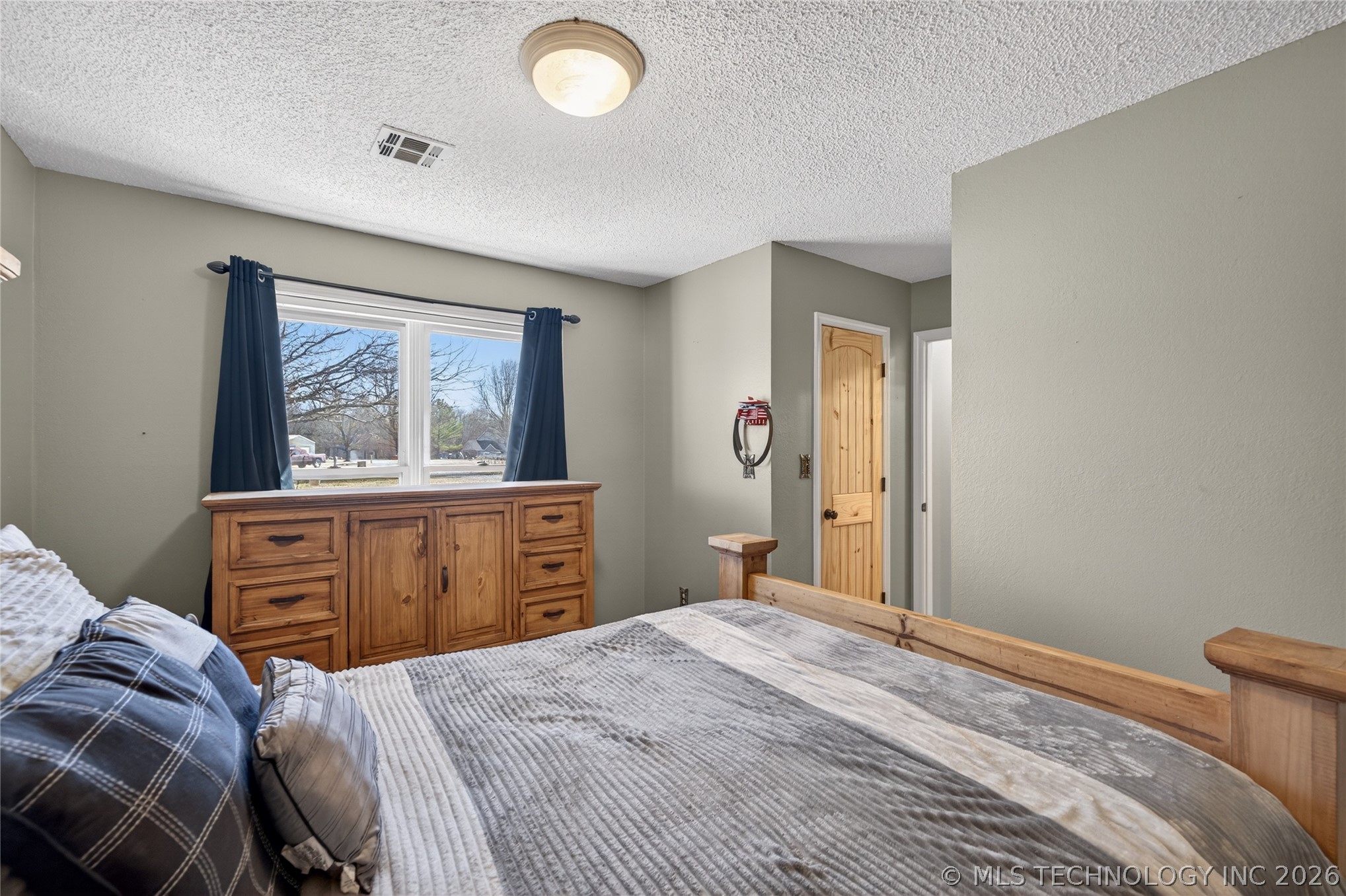 1602 W 131st Street N Property Photo 12