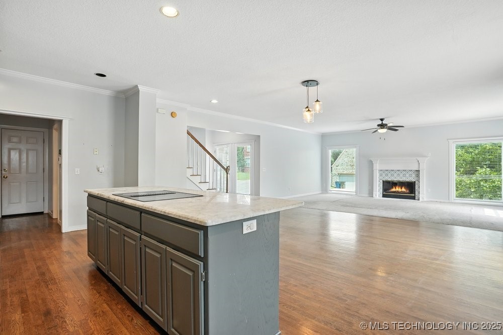 7646 S Fulton Avenue Property Photo 15