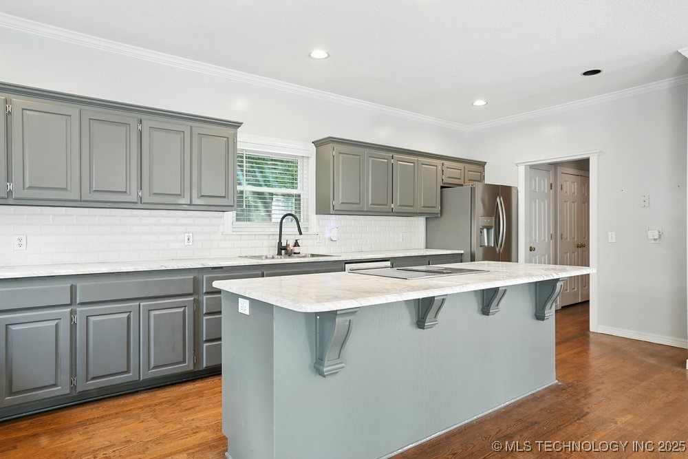 7646 S Fulton Avenue Property Photo 27