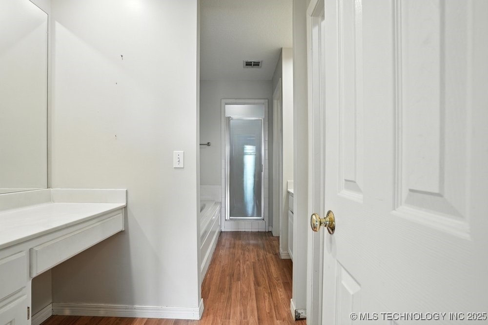 7646 S Fulton Avenue Property Photo 41