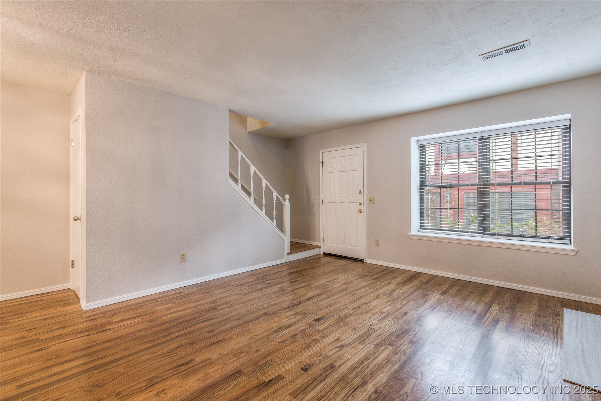 209 W 17 Street C Property Photo 6