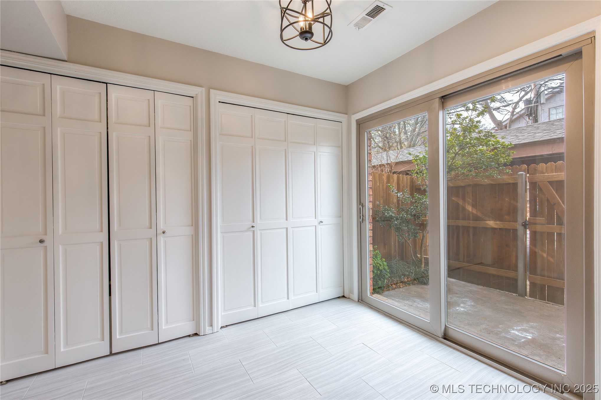 209 W 17 Street C Property Photo 15